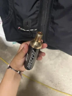 Hot Airbag Femme Les Jeunes En Concours|Les Enfants En Concours