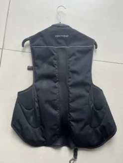 Sale Airbag Equitheme noir Taille M Femme Gilets De Protection Et Dorsales·Gilets Airbag|Gilets Airbag