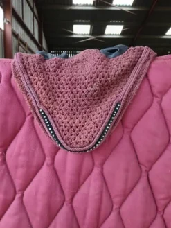 Hot Bonnet bordeaux avec strass Bonnets|Bonnet Cheval