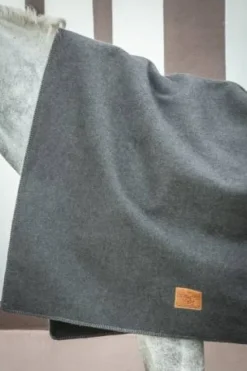 Outlet Carré Wooltouch Paddock Sport (2 coloris) Couvertures Cheval