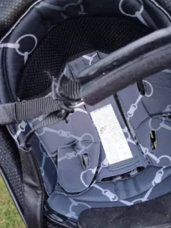 Clearance Casque Uvex peu porté 56/59 Homme Protections De Tête·Casques D'équitation|Tenue D'Équitation Homme·Casques Homme