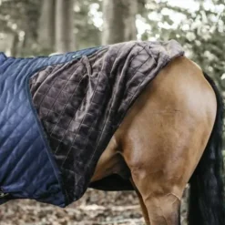 Hot Couverture d'écurie 200gr - Kentucky Couvertures Cheval