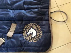 Couverture de box 300g 125 cm Neuve Couvertures Cheval