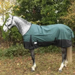 Clearance Couverture imperméable 600 deniers et 200 gr - Couvertures Cheval