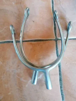 Hot Eperons Eperons|Éperons