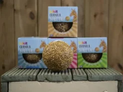 Hot Friandise en balle Stall Ball à accrocher  - Friandises|Bloc À Lécher / Pierre À Sel