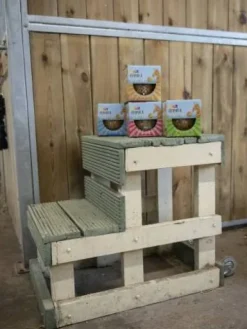 Hot Friandise en balle Stall Ball à accrocher  - Friandises|Bloc À Lécher / Pierre À Sel