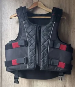 Hot Gilet de protection Equitheme Niveau 3 Femme Le Cavalier En Concours|L'Homme En Concours