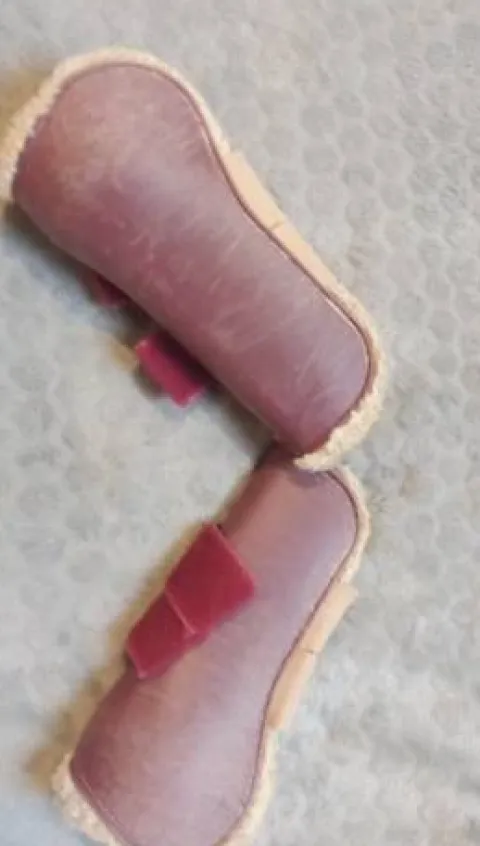 New Guêtre taille poney bordeaux moumoute beige Guêtres