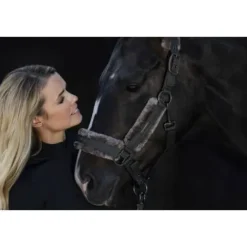 Discount Licol sparkle fauxfur Essence 22 Licols Et Longes