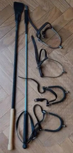 Discount LOT COMPRENANT 2 PAIRES EPERON ET 2 CRAVACHES Eperons|Éperons