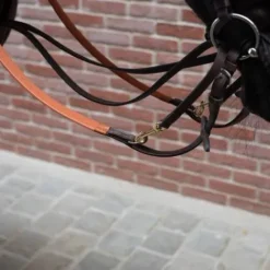 Discount Martingale Howlett cuir Enrênements·Enrênements Howlett