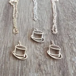 Discount Pendentif chapeau de dressage - Bijoux