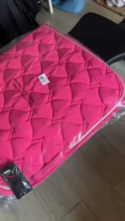 Best Superbe tapis, rose, fuchsia, dressage Tapis De Dressage