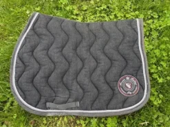 Best tapis de selle Tapis De Cso