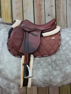 Online Tapis de selle LOVE Obstacle Chocolat - Tapis De Cso|Tapis De Selle