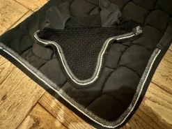 Best TAPIS ENSEMBLE NOIR A STRASS ANNA SCARPATI Tapis De Dressage|Tapis De Cso