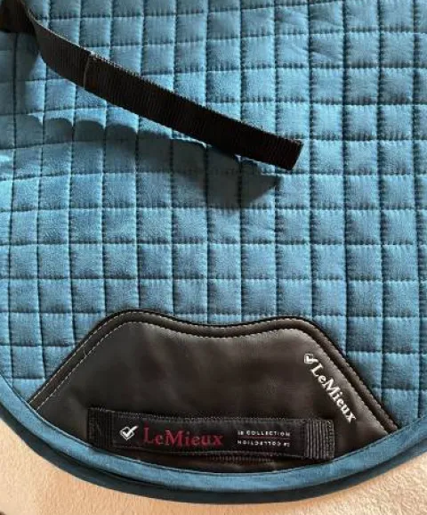 Best Tapis Suede GP Square LeMieux taille L Neuf Tapis De Cso|Tapis De Selle