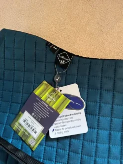 Best Tapis Suede GP Square LeMieux taille L Neuf Tapis De Cso|Tapis De Selle