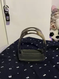 Étrier Etriers Et Accessoires