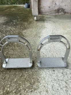 New Étrier Etriers Et Accessoires