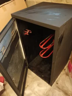 Hot un casier en métal d'équitation á vendre Rangement De La Sellerie·Armoires De Sellerie